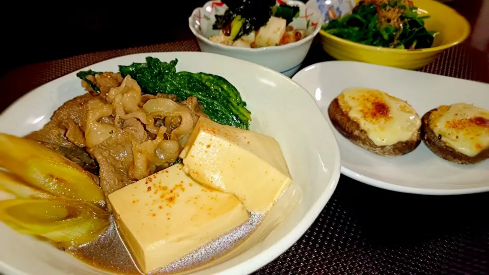 Snapdishの料理写真:牛すき煮定食|naoさん