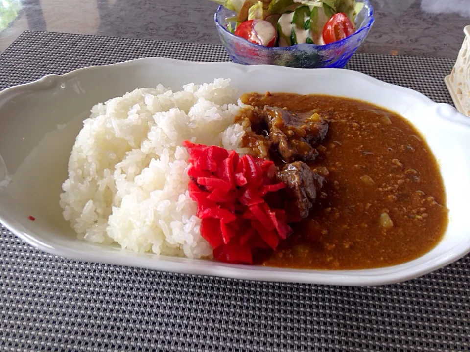 昼ごはん 牛舌カレー|ぽんたさん