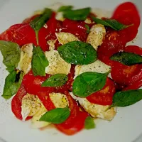 caprese for lunch|Clemens Gerthさん