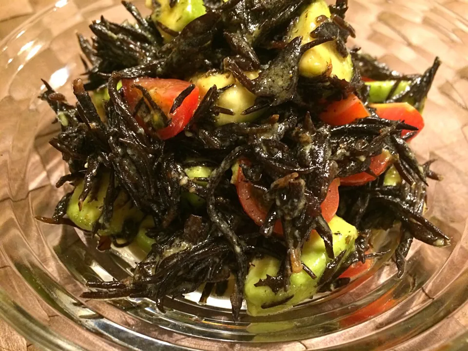 namastelotus michakoさんの料理 Seaweed“HIJIKI” and avocado salad with 黒七味唐辛子/芽ひじきとアボカドの黒七味唐辛子サラダ|gintanさん