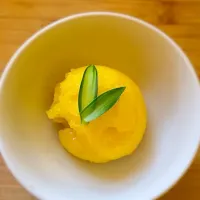 Snapdishの料理写真:Mango sorbet|gabby tesarさん