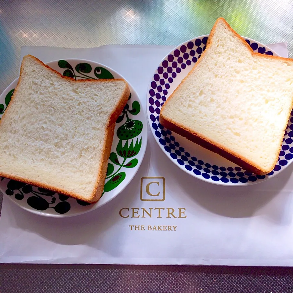 Snapdishの料理写真:CENTRE THE BAKERY の角食！！！|charさん