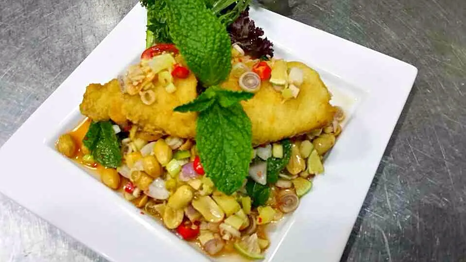 Fried Fish & herbs salad dressing|Queenさん