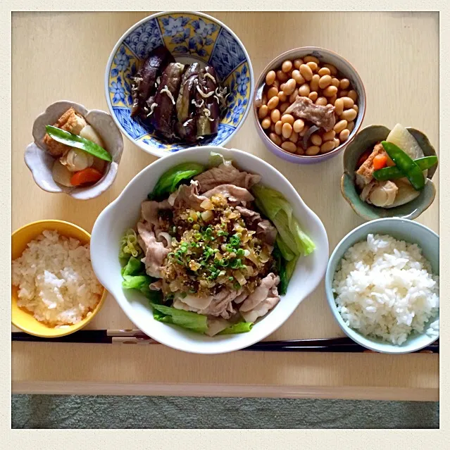 今日は2人ご飯♡白米☆大根と帆立煮☆煮豆☆茄子とじゃこの甘辛炒め☆豚しゃぶとレタスの新玉ねぎの香味だれ風꒰ ´͈ω`͈꒱|とまこ(*^o^*)さん