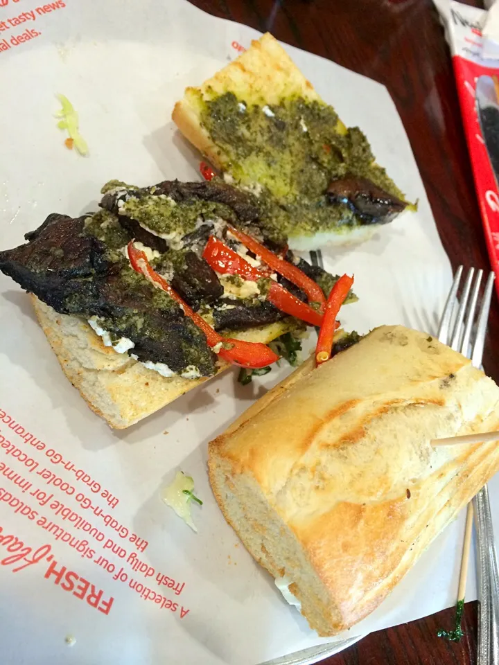 Snapdishの料理写真:Portobello Mushroom, Red Bell Pepper, Goat Cheese, Pesto Sandwich|Rich Wagnerさん