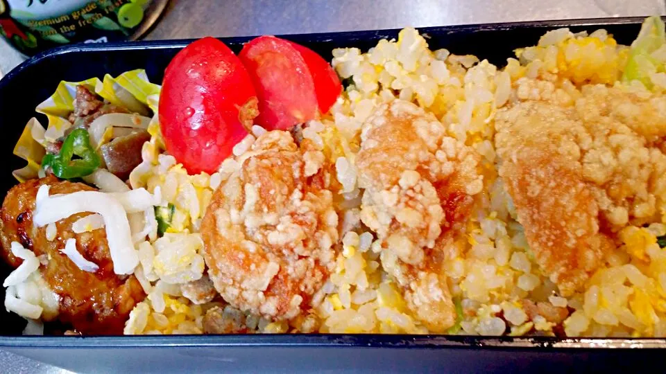 Snapdishの料理写真:5/23😃唐揚げ炒飯弁当|みーさん