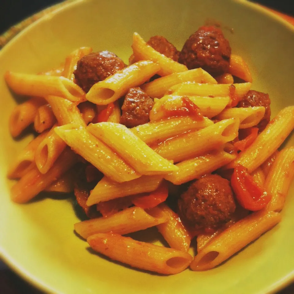 Snapdishの料理写真:Soya balls & tomato penne pasta|Stefan Labuschagneさん