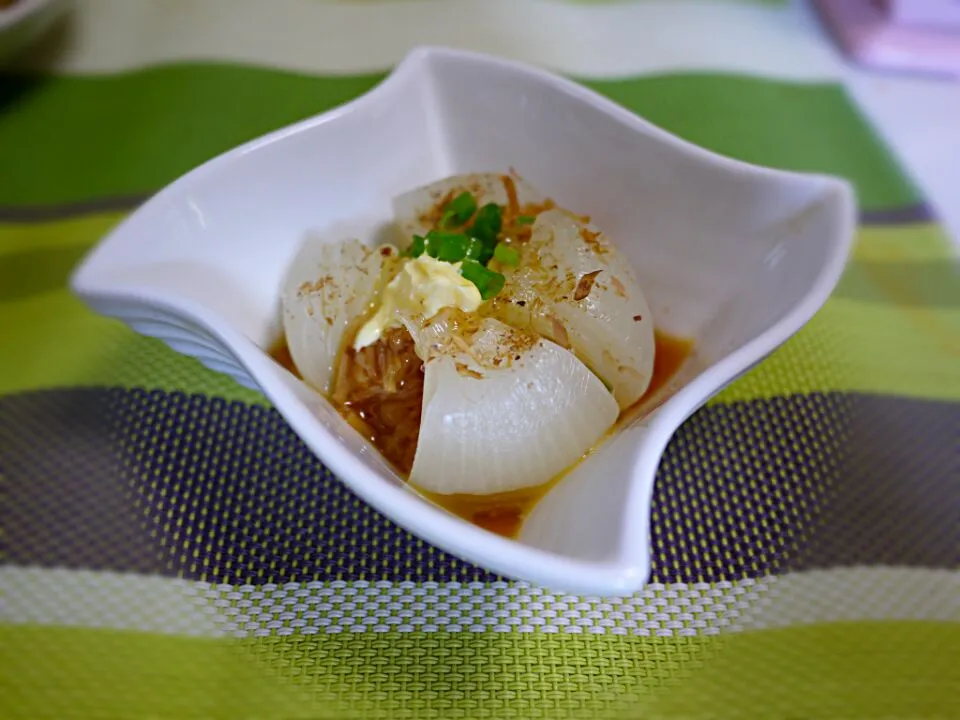 まるまさんの新玉ねぎをチンして麺つゆとバターで！|石川洋子さん