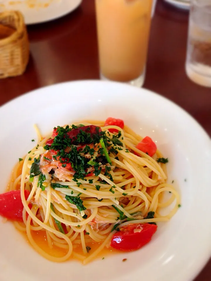 カニとほうれん草のフレッシュトマトパスタ|makikoさん