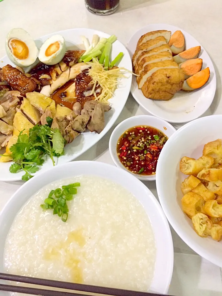 Snapdishの料理写真:Bubur Ayam Mangga Besar|Meliaさん