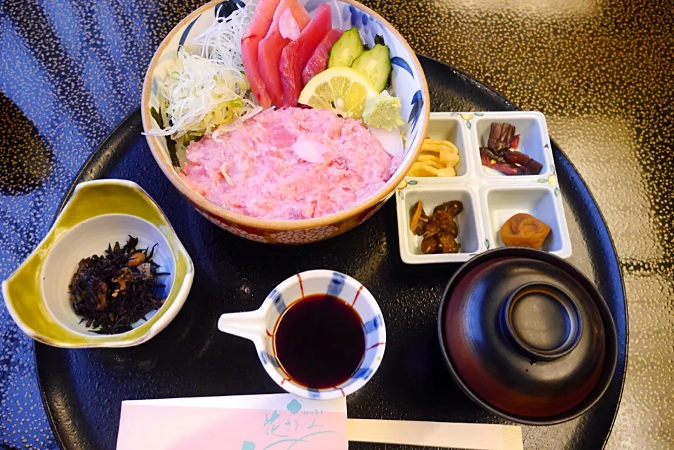 おいしすぎたネギトロ丼@箱根|まおさん