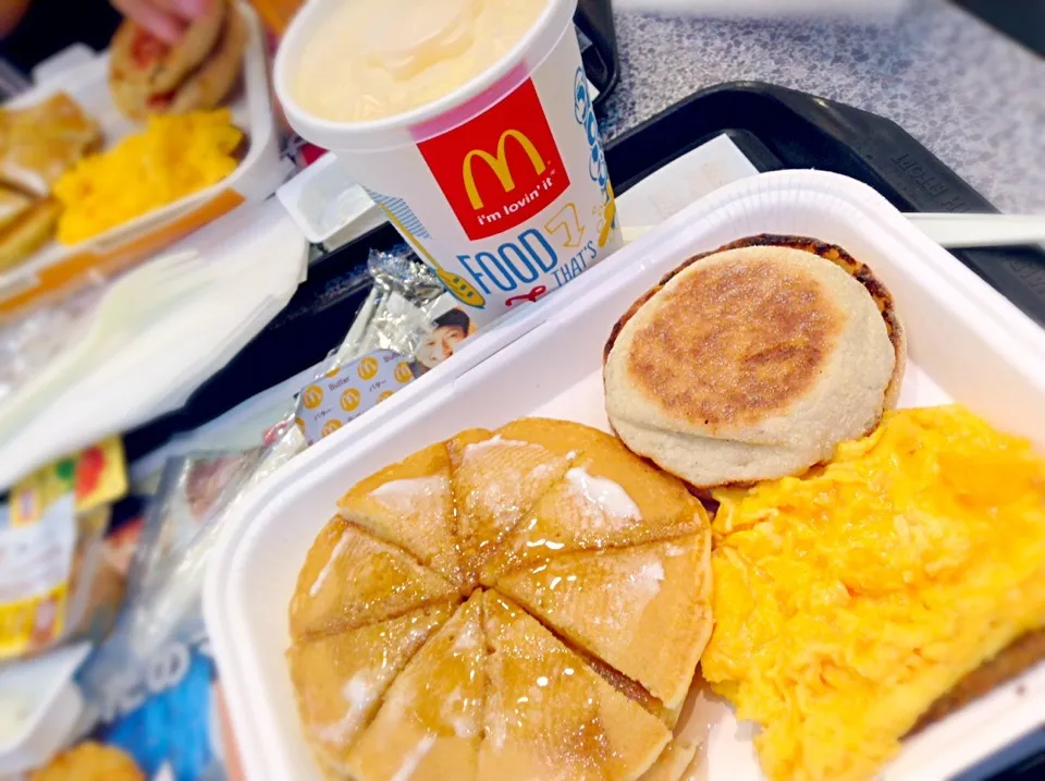 Snapdishの料理写真:McDo!!|GeMzKiTchさん