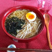 こだわりの有機白だし、醤油、ごま油で出汁を作り、お昼にラーメン♫|tinymegu25さん