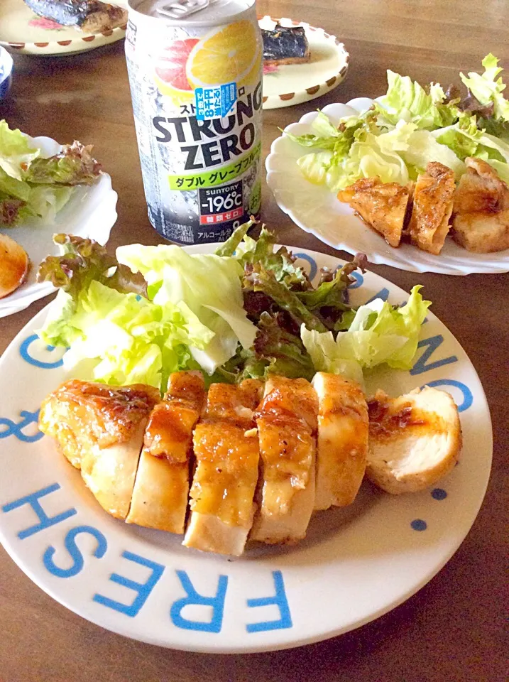 Snapdishの料理写真:簡単✴︎焦がし醤油の照り焼きチキン♫(^_^)v|Norio Fukudaさん