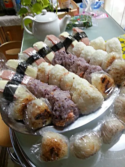 苺狩りの日のおにぎり|麗奈さん