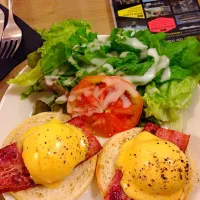 Snapdishの料理写真:Egg Benedict|kana yamamotoさん