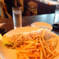 Snapdishの料理写真:FALAFEL SANDWICH (Pita bread and harissa yogurt) 🍞🍟|Pixie Dustさん