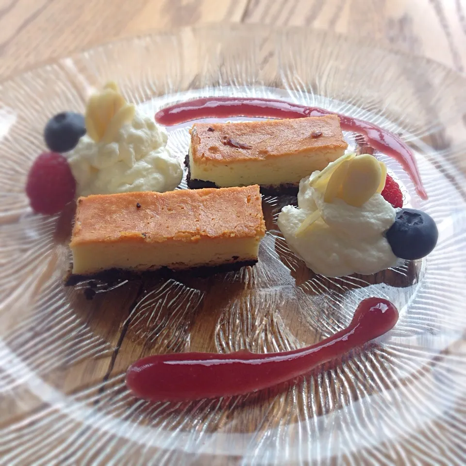 Snapdishの料理写真:Baked cheese cake|Ashleyさん