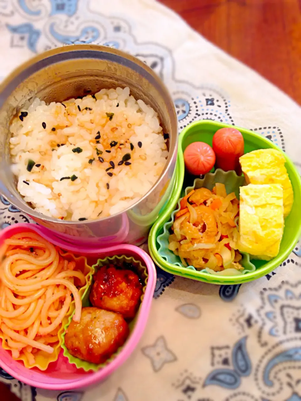 卵焼き 切り干し大根 ウインナー 肉団子 明太子パスタ ふりかけご飯|ちゃたままさん