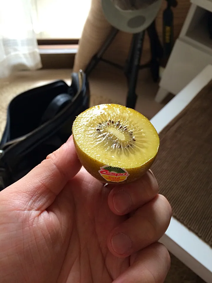 Snapdishの料理写真:Gold kiwi|Fumiaki Matsubaraさん