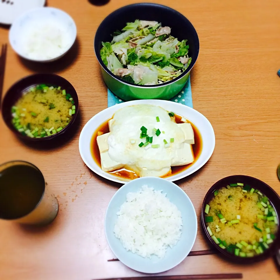 Snapdishの料理写真:豚肉と白菜のミルフィーユ蒸し、豆腐のとろろ掛け|tamuさん