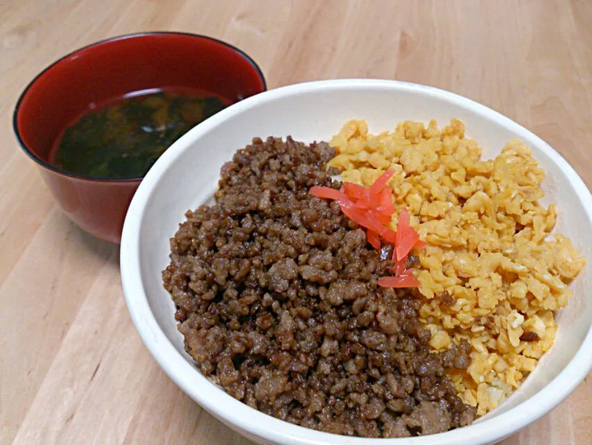 そぼろ丼。 ぱらぱらにできました。|さくらさん