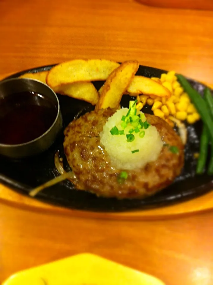 Hamburger with Grated Radish and ponsu sauce|🍑Foodtrip Unlimited🍴さん