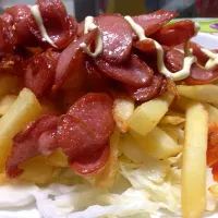 Snapdishの料理写真:Salchipapas|Antonio Chinenさん