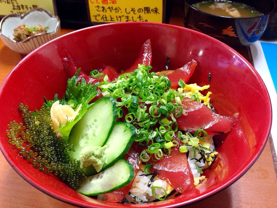 マグロ漬け丼|Akiyo  Toubaruさん