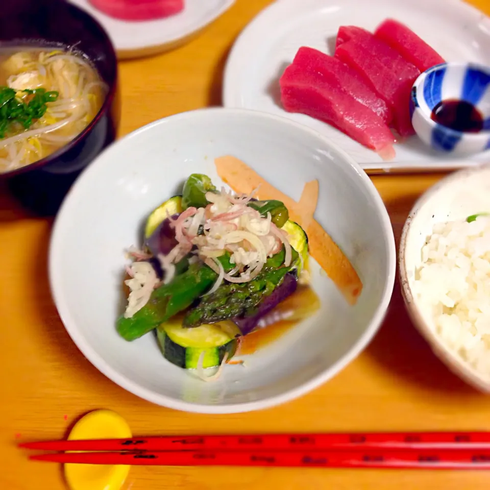 supper tonight! 野菜の揚げ浸し.近大マグロ🐟お造り お味噌汁。|kctreeさん