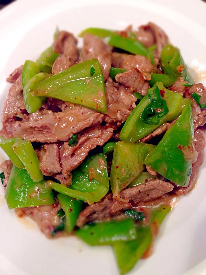 Long bell pepper fried beef sirloin|Allissa Zhaoさん