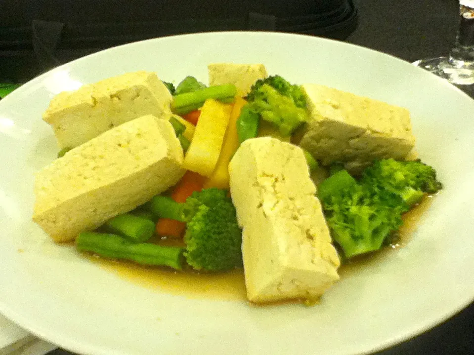 Steamed tofu and vege with supreme sauce|Food Tripさん