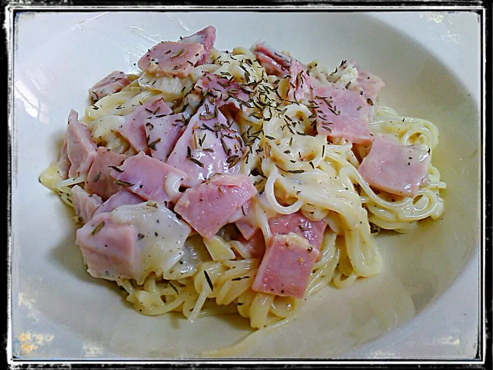 Capellini with Carbonara sauce and Ham|la diableさん