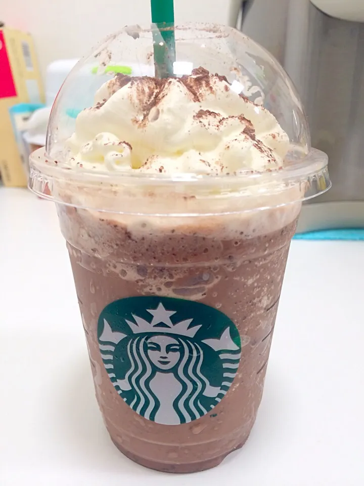 ダークモカチップクリームフラペチーノ|ゅちゃメロ。♡さん