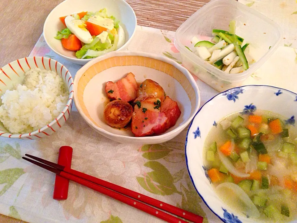 ベーじゃが、キャベツのホットサラダ、大豆と野菜のスープ|まろさん