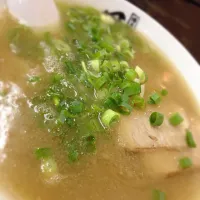 Snapdishの料理写真:とんこつラーメン|Mutyoさん