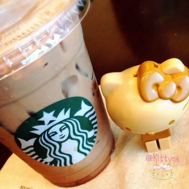 ϲ□⃘࿓࿔ star bucks Ice Coffee🎀|🎀Kittyna🌸さん