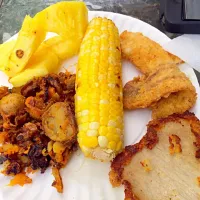 Memorial Day Dinner (fried pork chops, fried fish, grilled corn on the cobb, grilled pineapple, and roasted sweet and regular potatoes! YUM!!!|Weldon H Dunston IIIさん