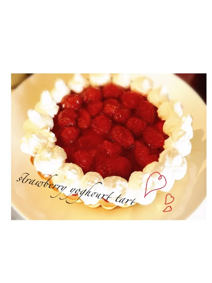 🍓いちごづくしのストロベリーヨーグルトムースのタルト🍰|Jessy♡さん