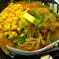 味噌バターコーンチャーシューのせ(p`･ω･´q)