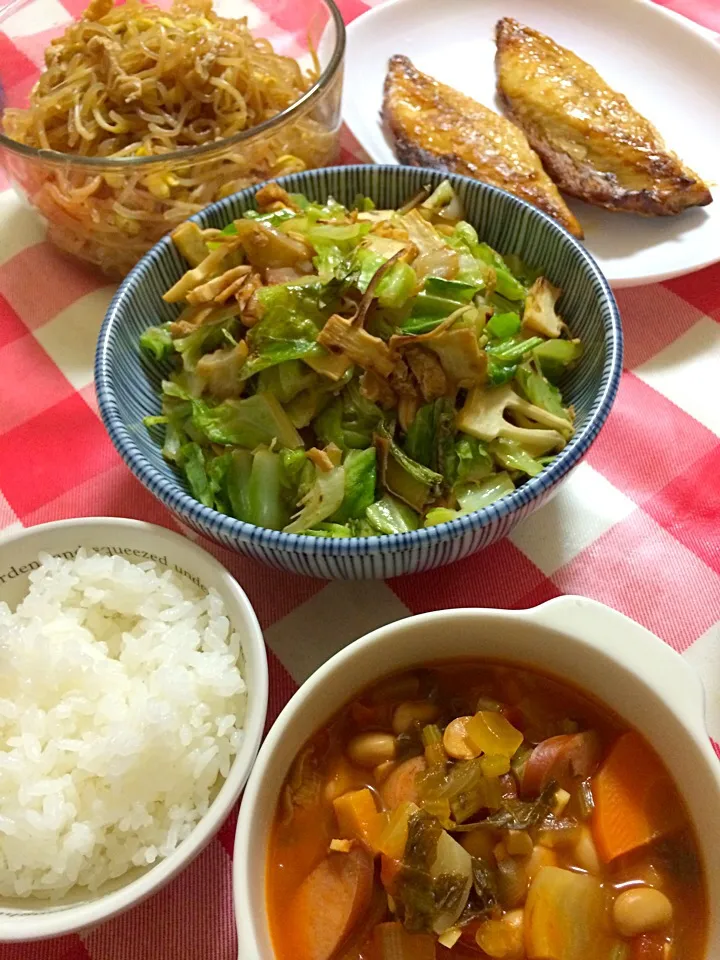 晩ご飯…もやしと白滝のでんぶ、筍とキャベツのでんぶ、焼き鯖、ミネストローネ^^;|hanakoさん