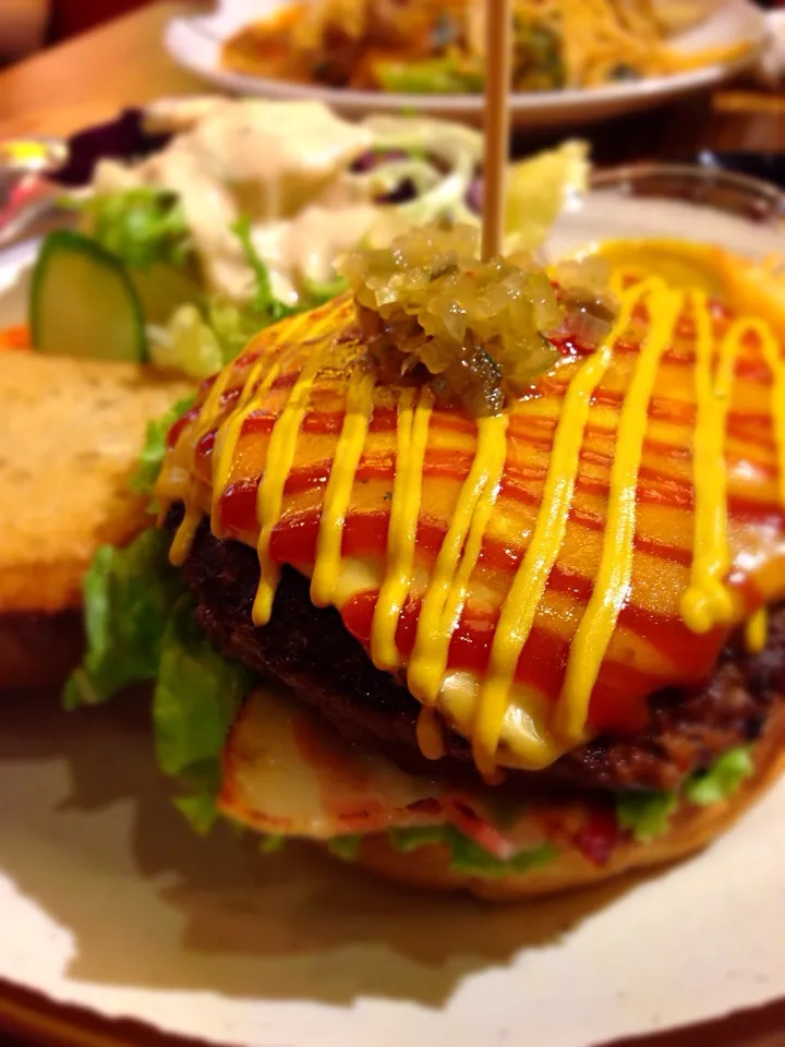 Cheese Burger|Sam: photos by iPhoneさん