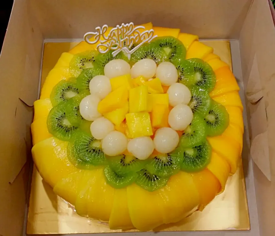 Mango Birthday Cake|Shei Yimさん