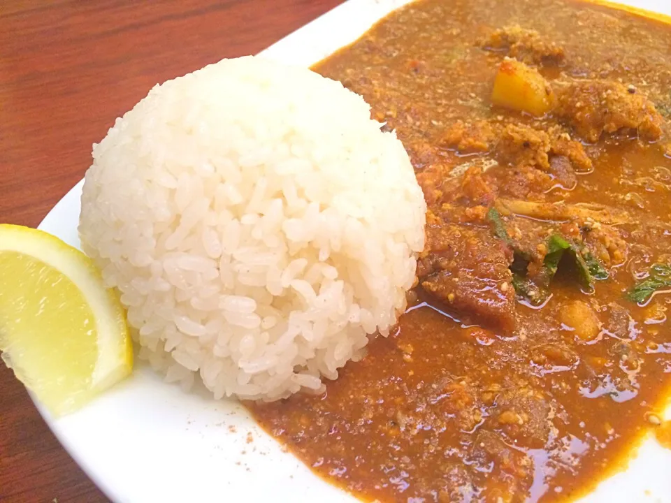 Snapdishの料理写真:坦々カレー@池袋・かえる食堂|juneshunさん