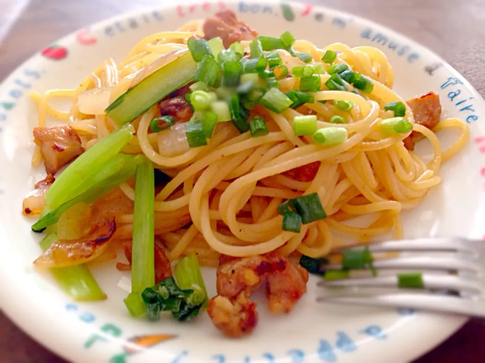 小松菜と鶏肉の和風パスタ|ジョンさん