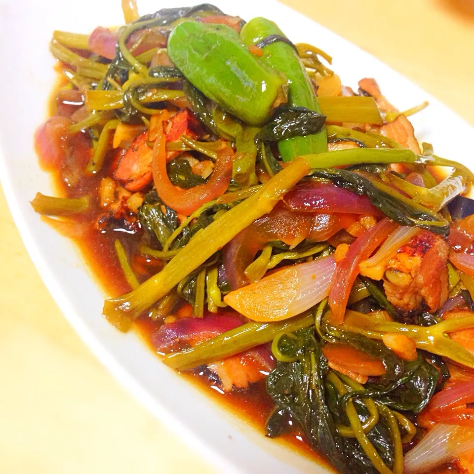 Spicy Adobong kangkong|Laarni Nabongさん