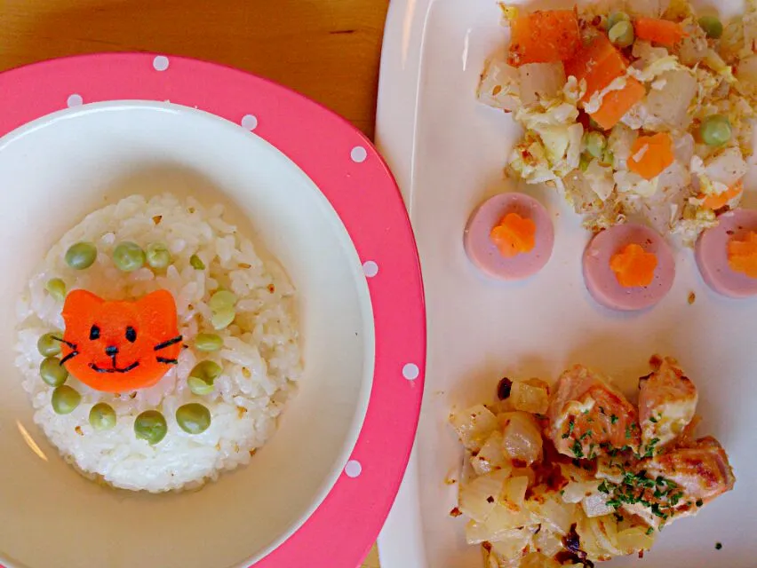 Snapdishの料理写真:にゃんこ豆ごはん/キャベツのおひたし/鮭の味噌マヨ焼き|あんこさん