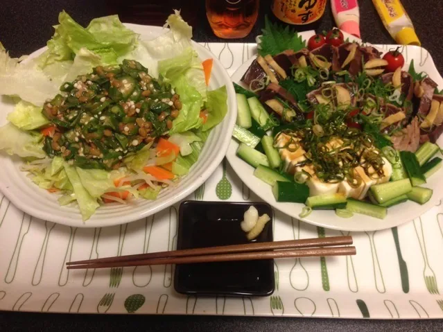 オクラ納豆サラダ、鰹のたたき、冷奴、塩もみキュウリ、ミニトマト🍅！✩⃛꒰⁎⁍̴◡⁍̴⁎ ॢ꒱✨|サソリさん