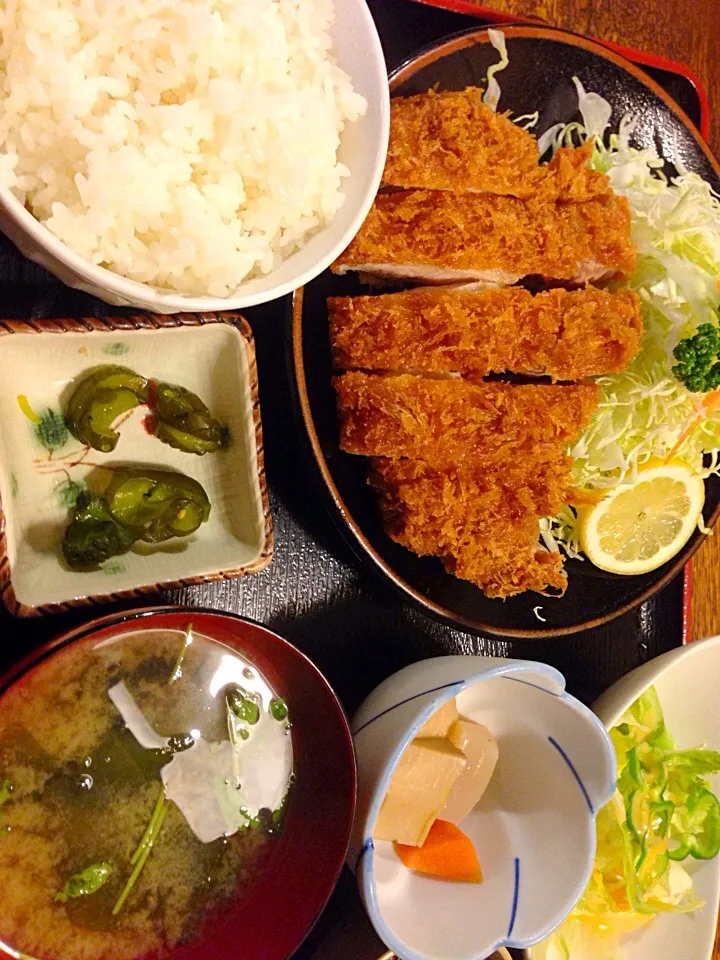 上ロースかつ定食in鶴が丘とんかつ司亭|タカパパさん