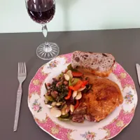 smoked paprika pork chop with swiss chard and butterbeans.|chandu patilさん